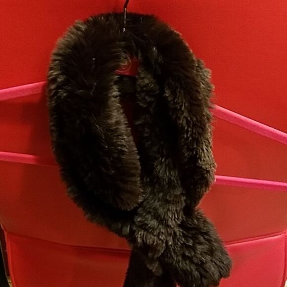 Genuine Fur Womens Neck Scarf - Picture 2 of 5